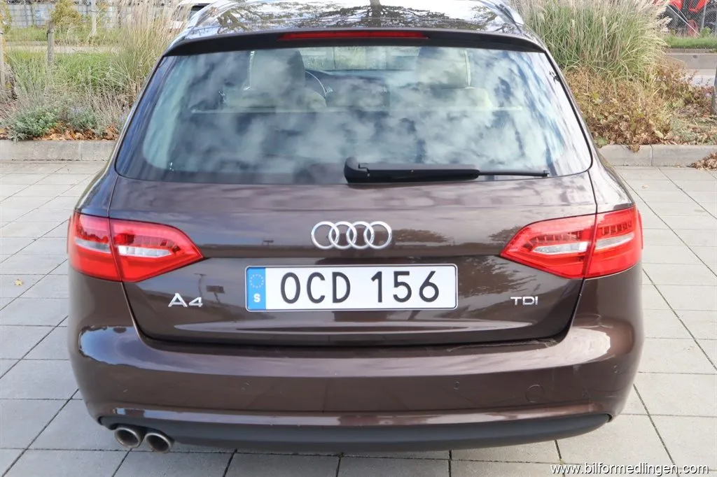 Audi A4 2.0 TDI Aut. 150hk Skinn Svensksåld, bild 6 av 12