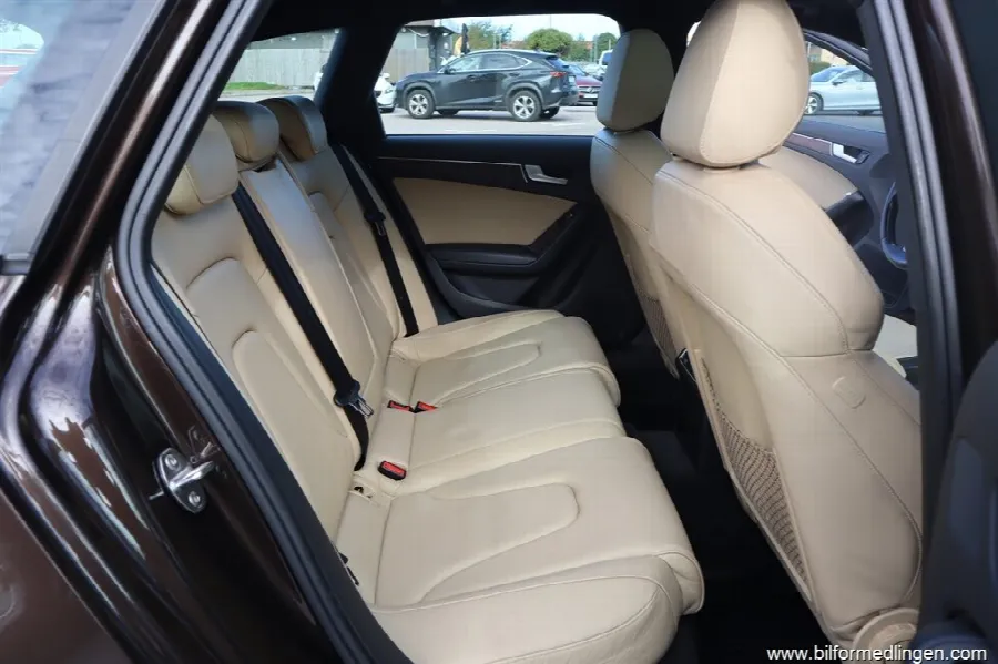 Audi A4 2.0 TDI Aut. 150hk Skinn Svensksåld, bild 11 av 12