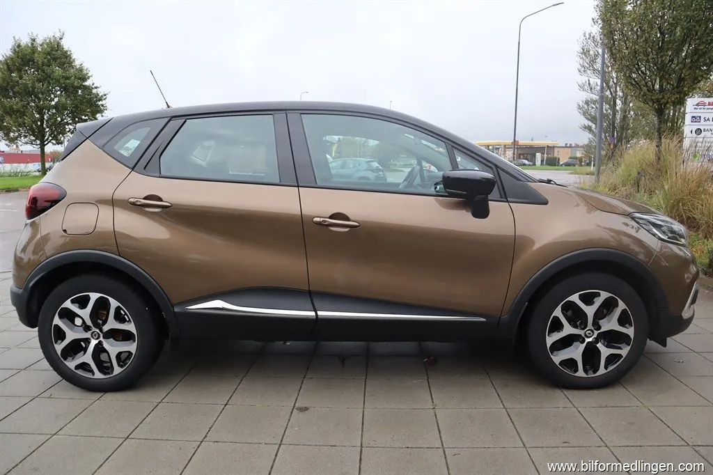Renault Captur 1.2 TCe 118hk, bild 4 av 12
