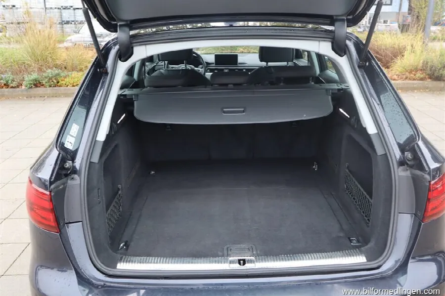 Audi A4 2.0 TFSI quattro MHEV allroad quattro 252hk Backkamera Nav, bild 6 av 12