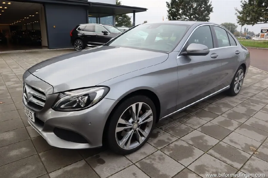 Mercedes-Benz C 220 d Sedan 170hk Svensksåld 1 ägare Dragkrok, bild 2 av 12
