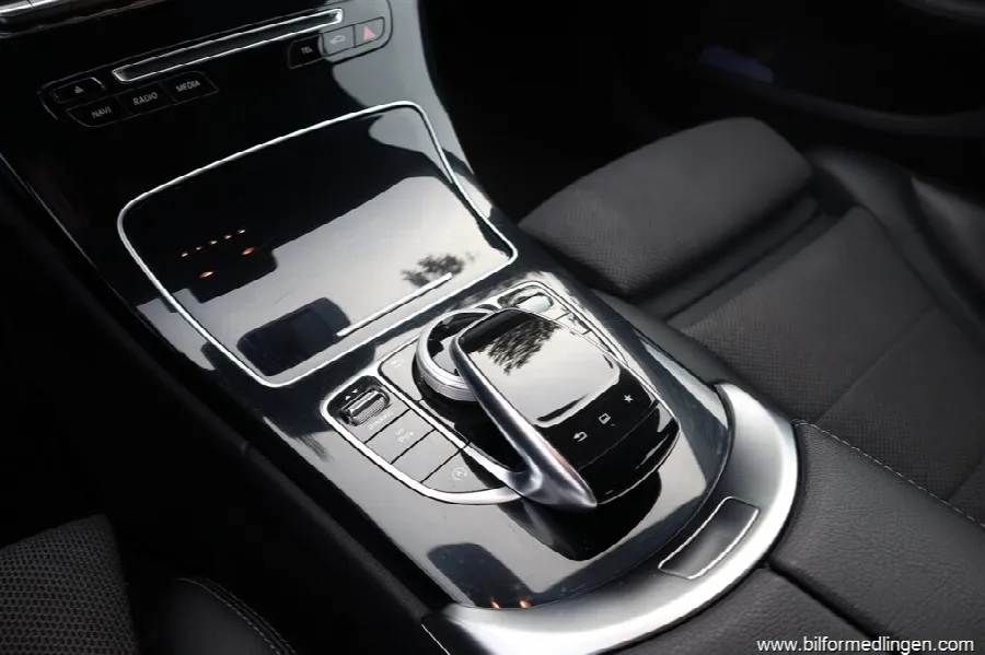 Mercedes-Benz C 220 d Sedan 170hk Svensksåld 1 ägare Dragkrok, bild 12 av 12