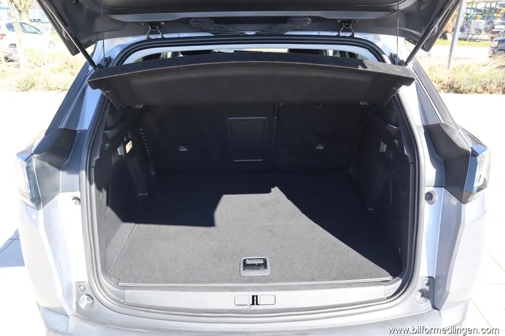 Peugeot 3008 1.6 PureTech 225 Plug-In Hybrid 225hk Aut Navi Drag 1 Ägare, bild 12 av 12