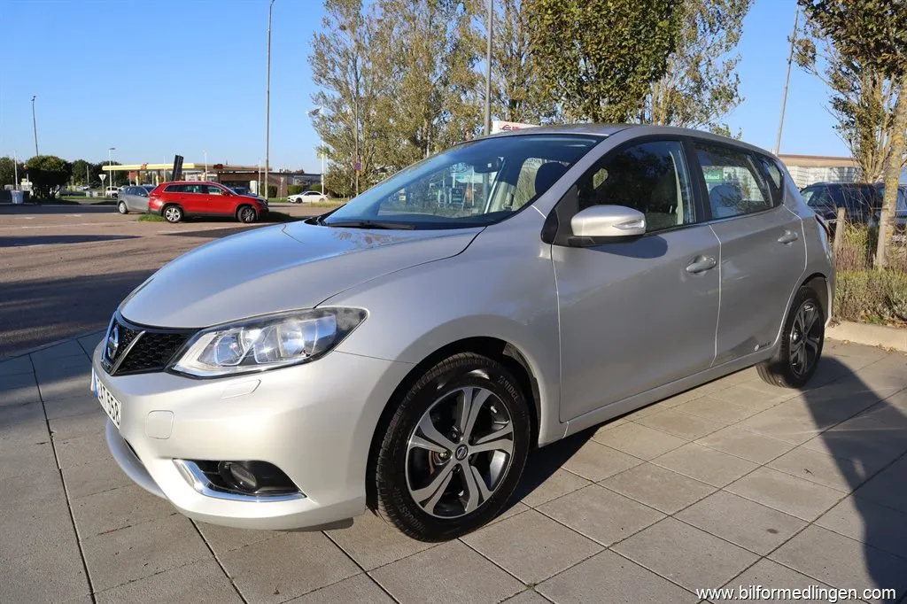 Nissan Pulsar 1.2 DIG-T 5-door 115hk Aut Navi Backkamera Svensksåld, bild 7 av 12
