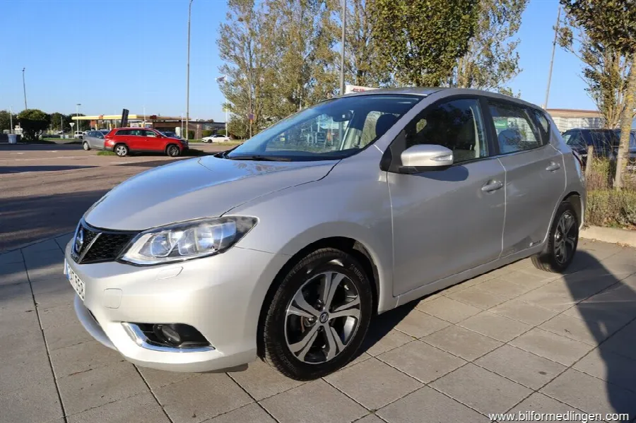 Nissan Pulsar 1.2 DIG-T 5-door 115hk Aut Navi Backkamera Svensksåld, bild 7 av 12