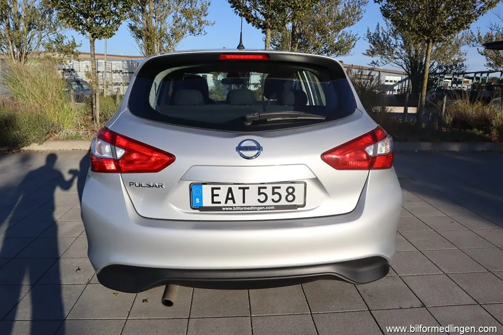 Nissan Pulsar 1.2 DIG-T 5-door 115hk Aut Navi Backkamera Svensksåld, bild 10 av 12