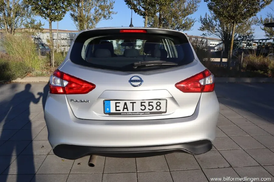 Nissan Pulsar 1.2 DIG-T 5-door 115hk Aut Navi Backkamera Svensksåld, bild 10 av 12