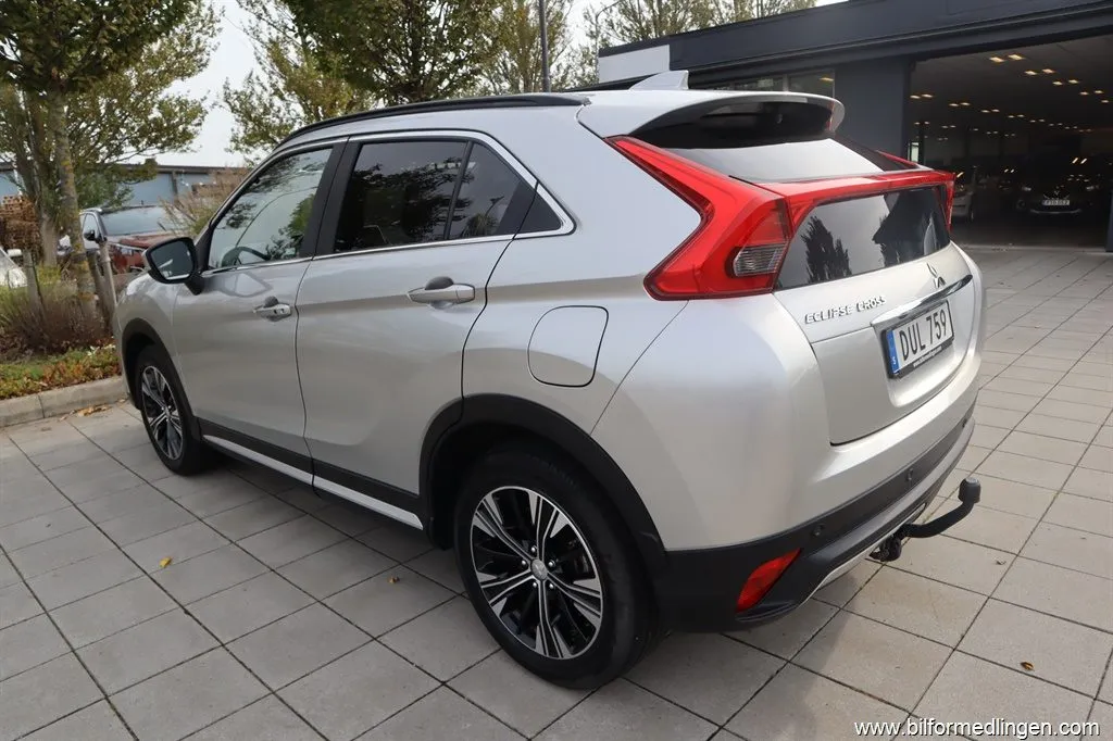 Mitsubishi Eclipse Cross 1.5 T-MIVEC ClearTec S-AWC 163hk Aut 360° kamera Head u, bild 9 av 12