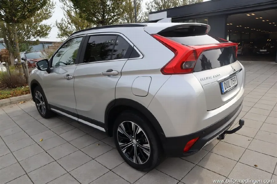 Mitsubishi Eclipse Cross 1.5 T-MIVEC ClearTec S-AWC 163hk Aut 360° kamera Head u, bild 9 av 12