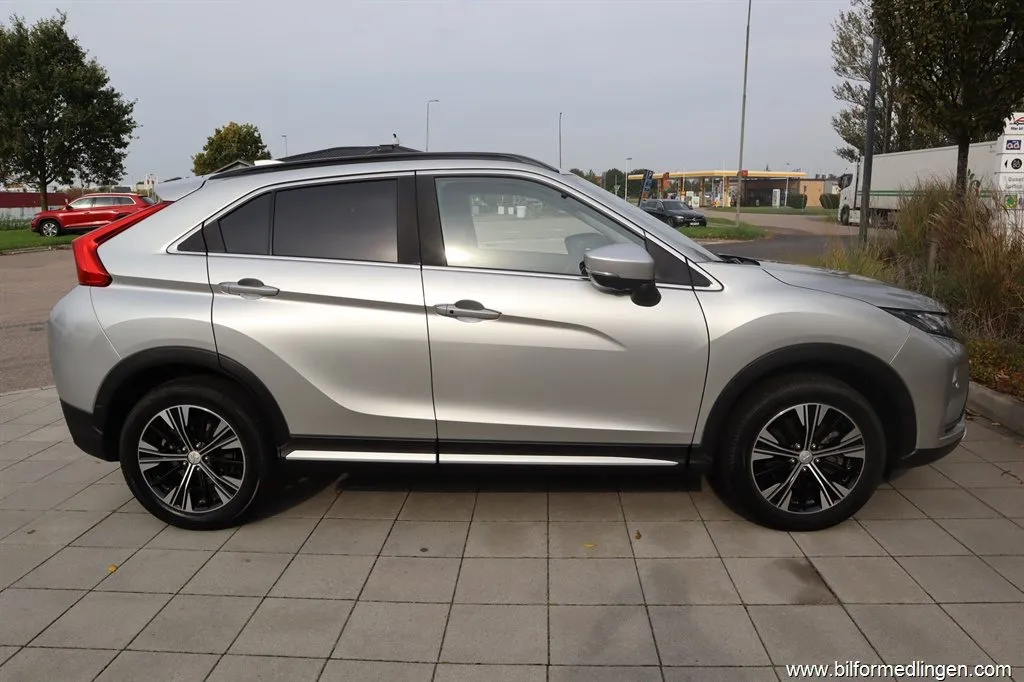 Mitsubishi Eclipse Cross 1.5 T-MIVEC ClearTec S-AWC 163hk Aut 360° kamera Head u, bild 7 av 12