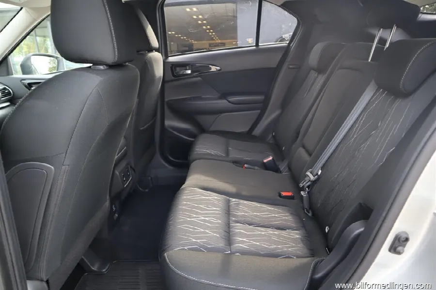 Mitsubishi Eclipse Cross 1.5 T-MIVEC ClearTec S-AWC 163hk Aut 360° kamera Head u, bild 6 av 12
