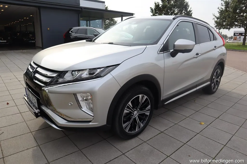 Mitsubishi Eclipse Cross 1.5 T-MIVEC ClearTec S-AWC 163hk Aut 360° kamera Head u, bild 2 av 12