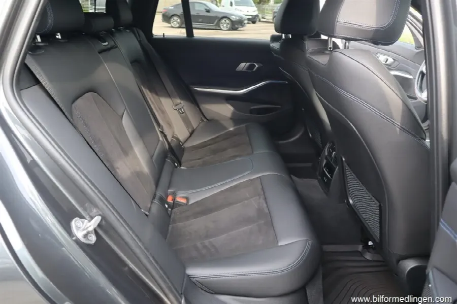 BMW 330 e xDrive Touring 292hk, bild 11 av 12