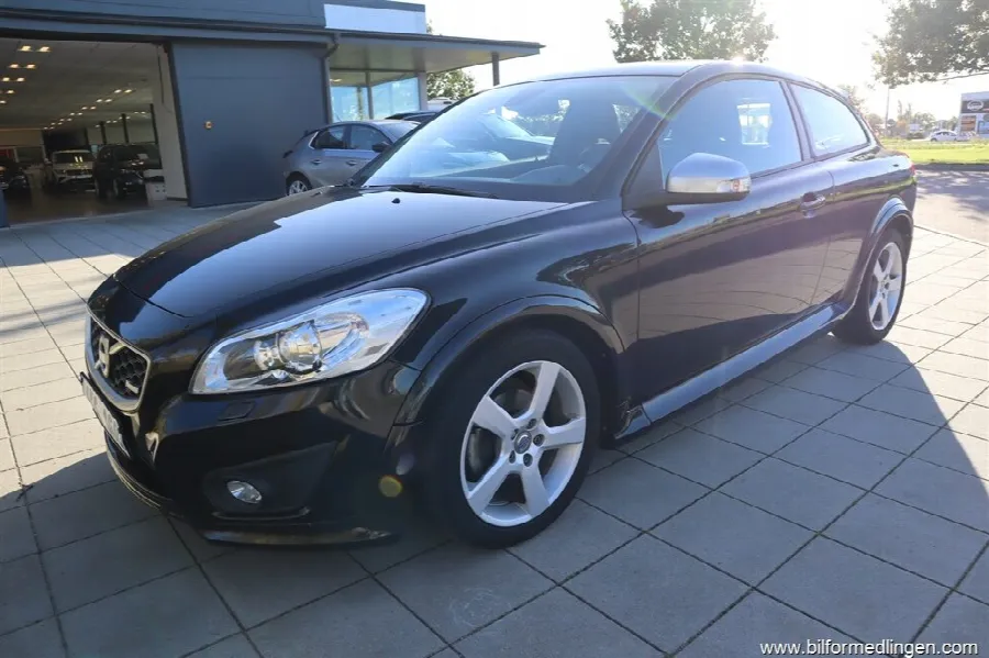 Volvo C30 D2 115hk R-design Skinn Svensksåld, bild 2 av 12