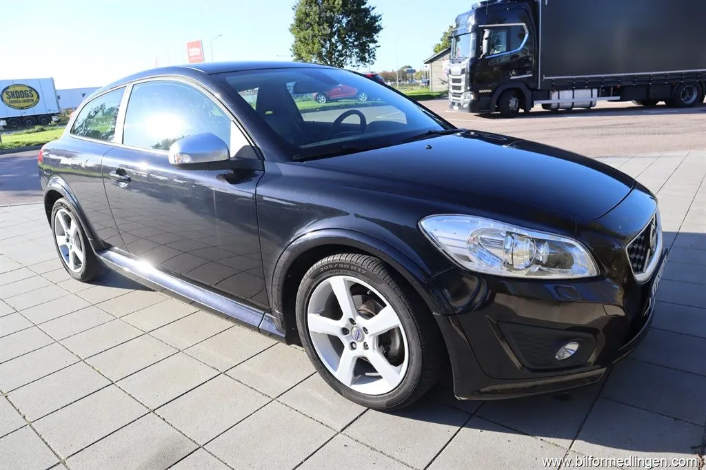 Volvo C30 D2 115hk R-design Skinn Svensksåld, bild 9 av 12