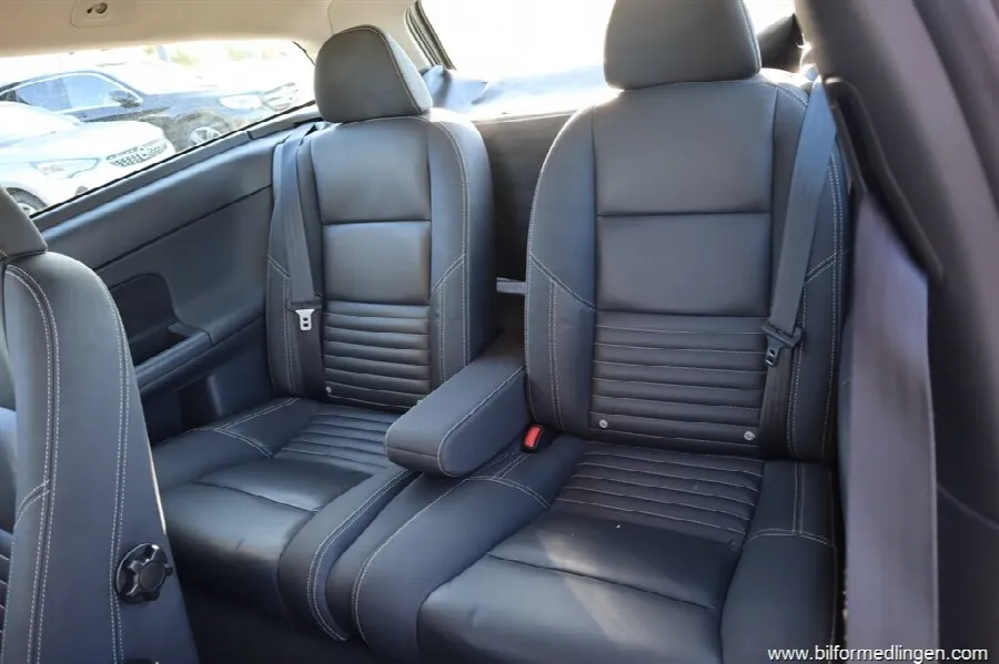 Volvo C30 D2 115hk R-design Skinn Svensksåld, bild 5 av 12