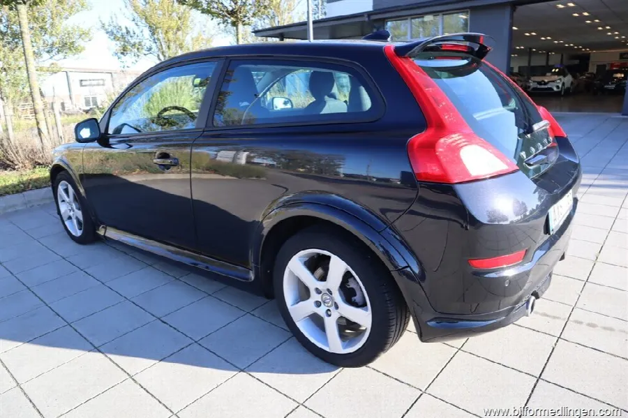 Volvo C30 D2 115hk R-design Skinn Svensksåld, bild 10 av 12