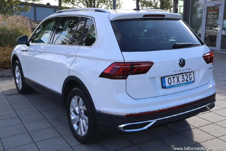 Volkswagen Tiguan 2.0 TDI 4Motion 200hk DSG Elegance Momsbil 1 Ägare, bild 7 av 12
