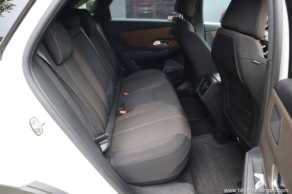 DS 7 Crossback 7 E-Tense 225 224hk, bild 11 av 12