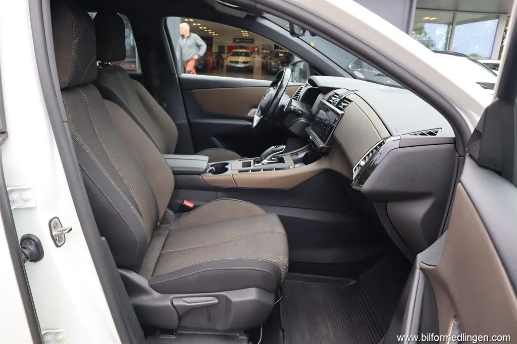 DS 7 Crossback 7 E-Tense 225 224hk, bild 10 av 12