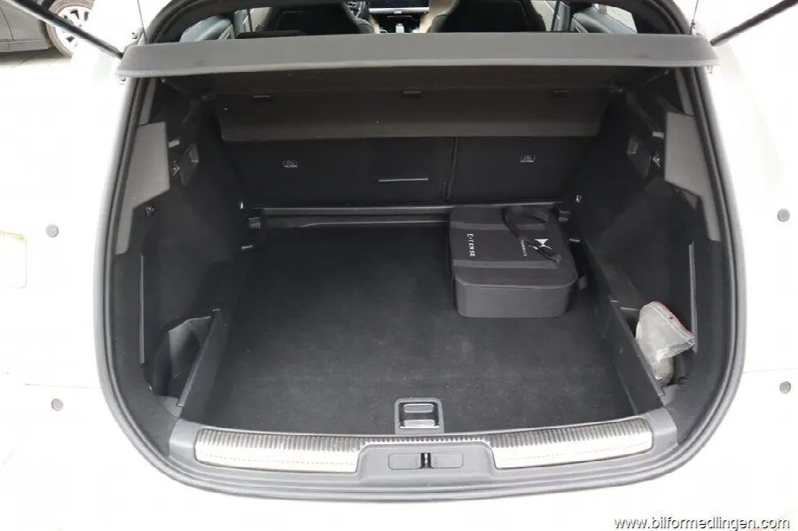 DS 7 Crossback 7 E-Tense 225 224hk, bild 7 av 12