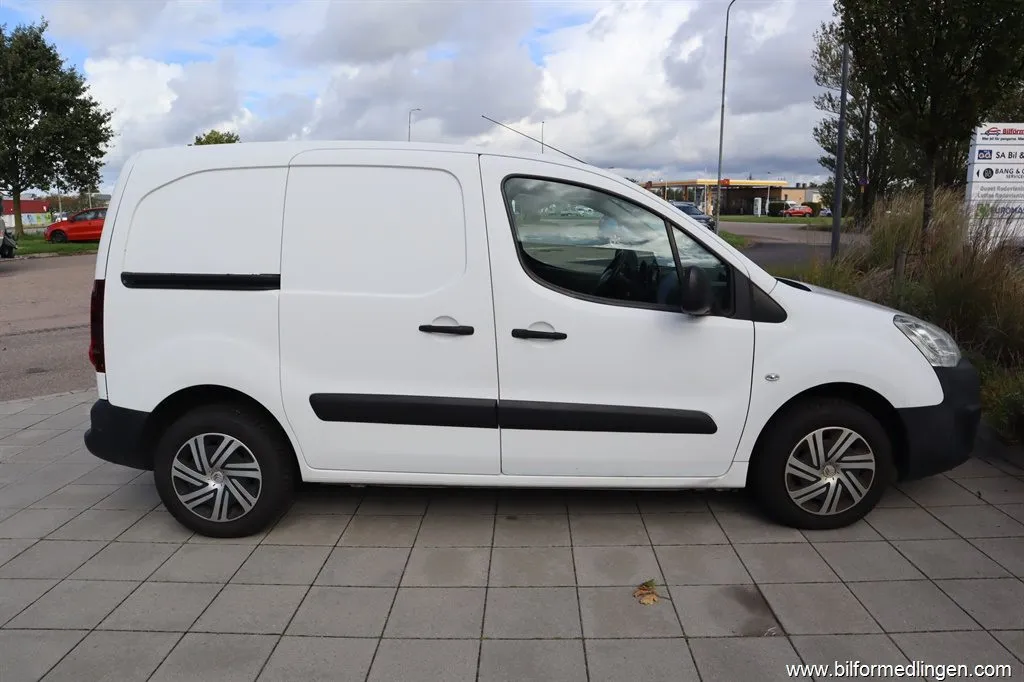 Citroën Berlingo 1.6 BlueHDi 75 8v Van 800 75hk Dragkrok, bild 6 av 12