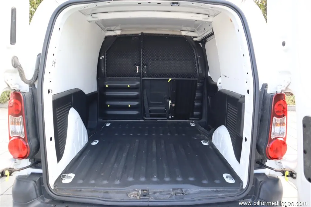 Citroën Berlingo 1.6 BlueHDi 75 8v Van 800 75hk Dragkrok, bild 10 av 12