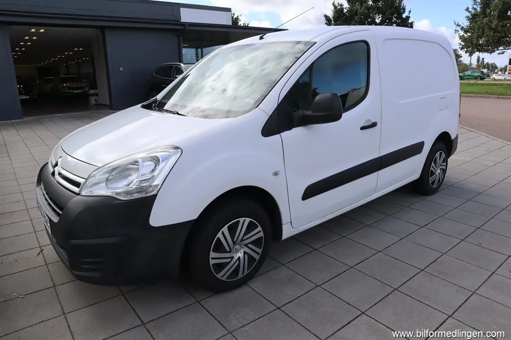 Citroën Berlingo 1.6 BlueHDi 75 8v Van 800 75hk Dragkrok, bild 2 av 12