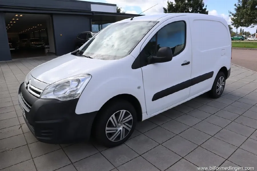 Citroën Berlingo 1.6 BlueHDi 75 8v Van 800 75hk Dragkrok, bild 2 av 12