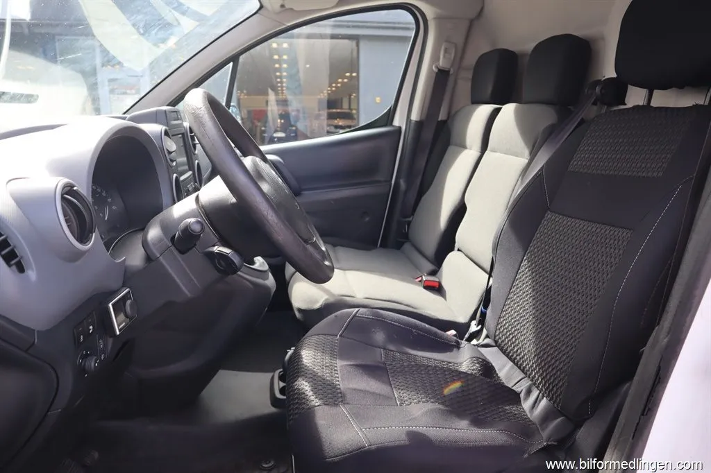 Citroën Berlingo 1.6 BlueHDi 75 8v Van 800 75hk Dragkrok, bild 4 av 12