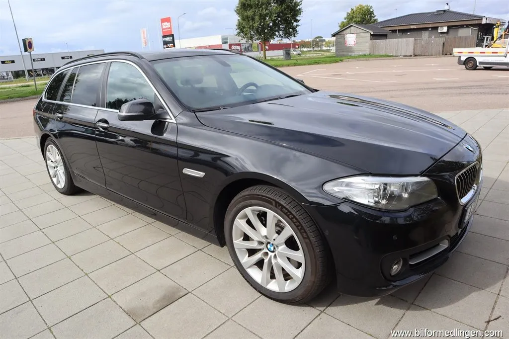 BMW 530 d xDrive Touring 258hk Aut Svensksåld, bild 7 av 12