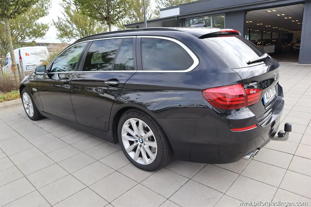 BMW 530 d xDrive Touring 258hk Aut Svensksåld, bild 8 av 12