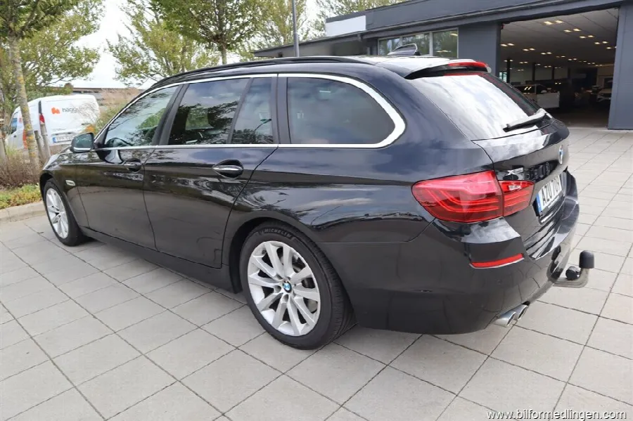 BMW 530 d xDrive Touring 258hk Aut Svensksåld, bild 8 av 12