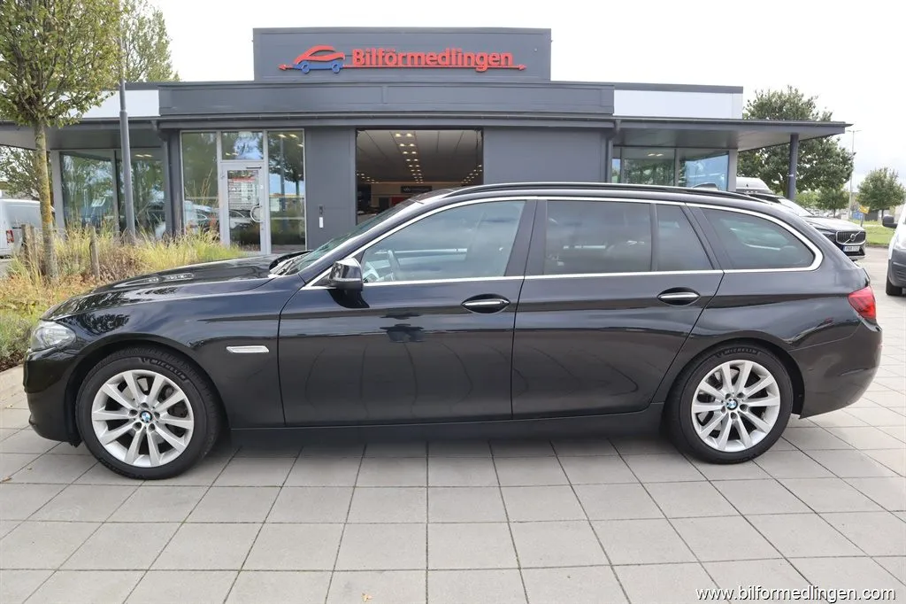 BMW 530 d xDrive Touring 258hk Aut Svensksåld, bild 1 av 12