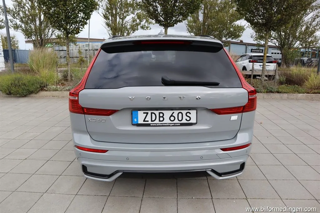 Volvo XC60 T6 2.0 Recharge AWD 350hk Aut Plus Dark edition 1 ägare Panorama mm, bild 10 av 12