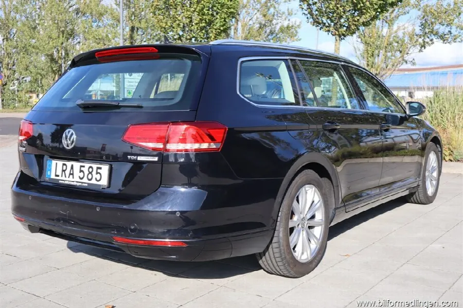 Volkswagen Passat 2.0 TDI DPF BMT Variant 150hk Aut Ljus skinnklädsel Backkamera, bild 5 av 12