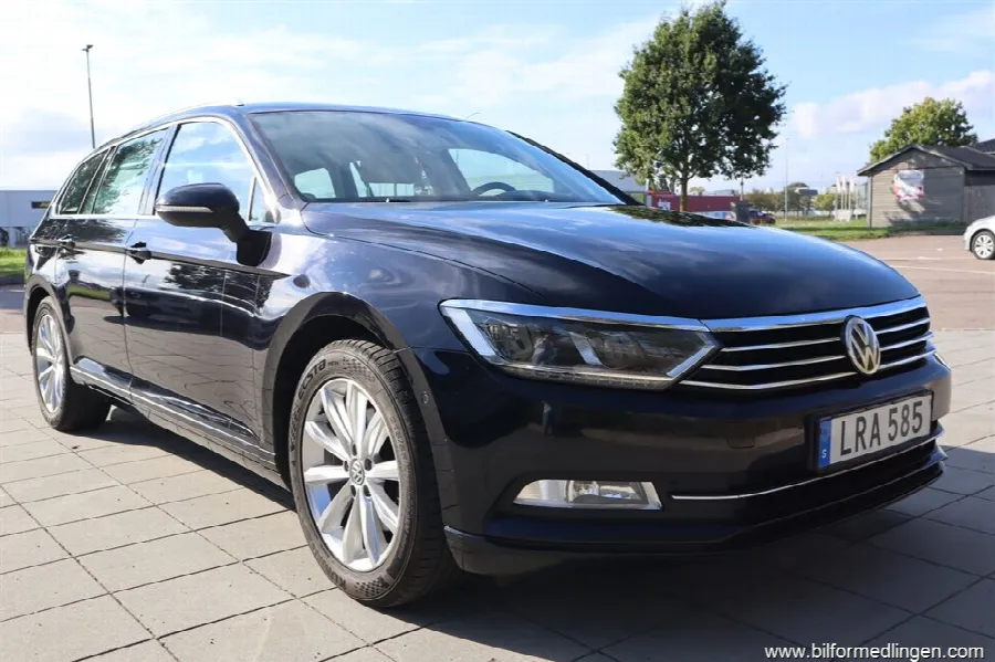Volkswagen Passat 2.0 TDI DPF BMT Variant 150hk Aut Ljus skinnklädsel Backkamera, bild 3 av 12