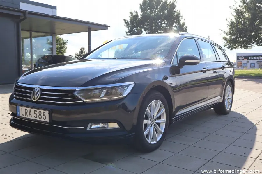 Volkswagen Passat 2.0 TDI DPF BMT Variant 150hk Aut Ljus skinnklädsel Backkamera, bild 2 av 12