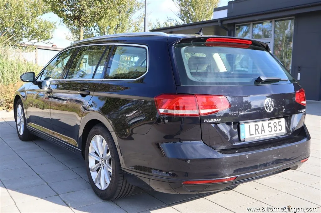 Volkswagen Passat 2.0 TDI DPF BMT Variant 150hk Aut Ljus skinnklädsel Backkamera, bild 6 av 12