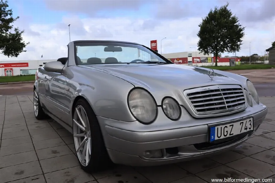 Mercedes-Benz CLK 320 Cabriolet 218hk Aut, bild 3 av 12
