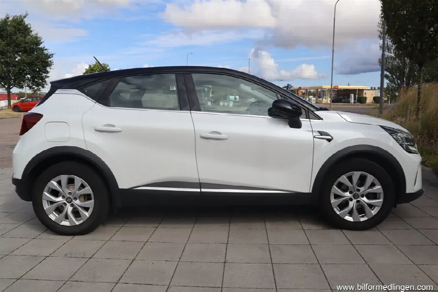 Renault Captur 1.3 TCe 130hk Automat Backkamera Navi, bild 7 av 12