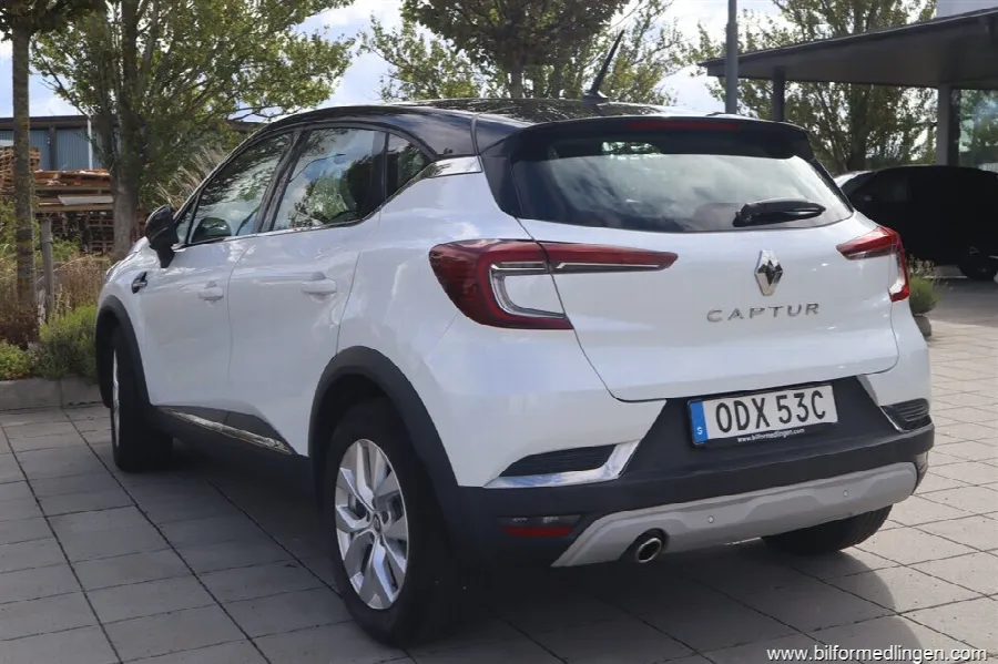 Renault Captur 1.3 TCe 130hk Automat Backkamera Navi, bild 9 av 12