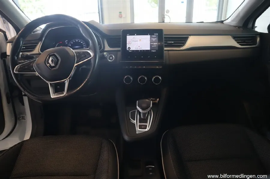 Renault Captur 1.3 TCe 130hk Automat Backkamera Navi, bild 3 av 12