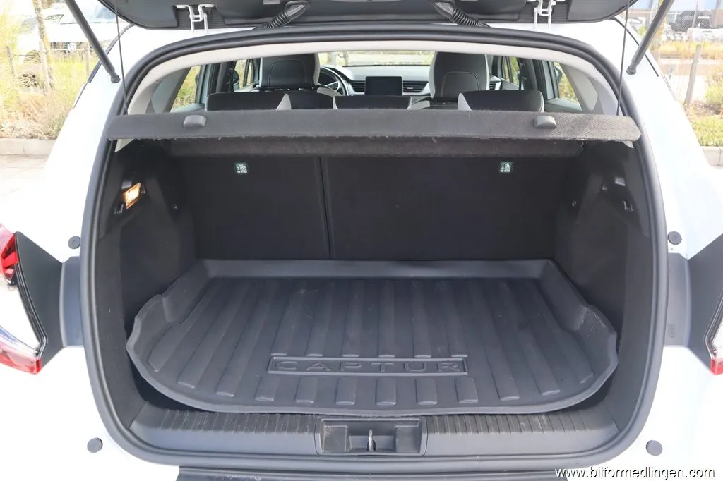 Renault Captur 1.3 TCe 130hk Automat Backkamera Navi, bild 11 av 12