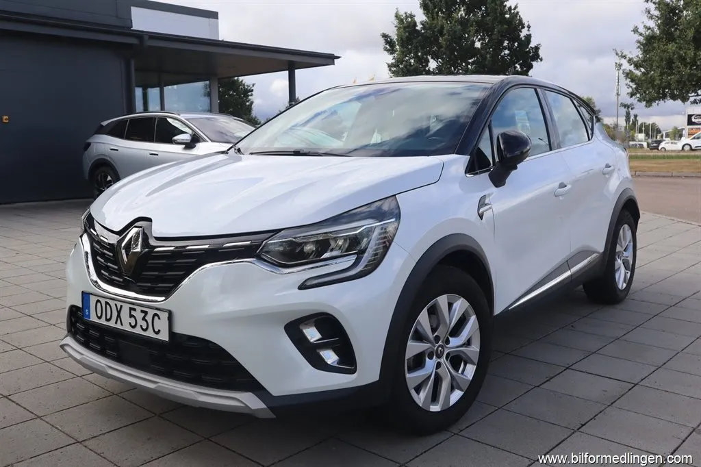 Renault Captur 1.3 TCe 130hk Automat Backkamera Navi, bild 2 av 12