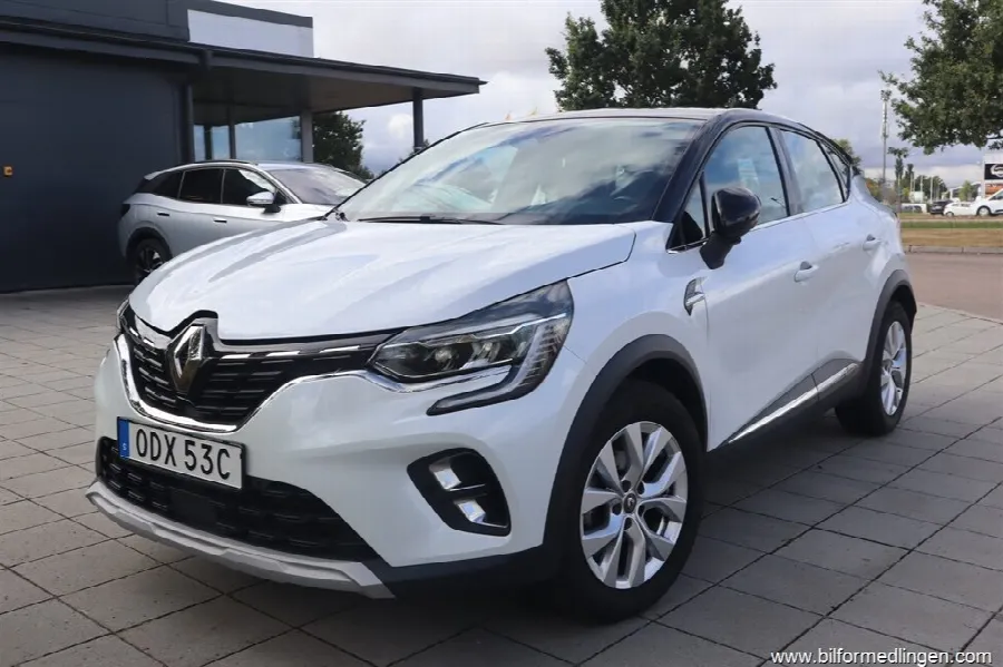 Renault Captur 1.3 TCe 130hk Automat Backkamera Navi, bild 2 av 12