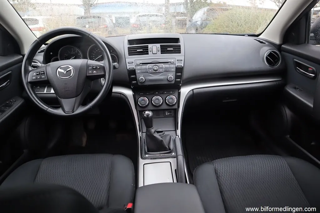 Mazda 6 2.0 MZR-DISI Wagon 155hk Svensksåld V-hjul, bild 10 av 12