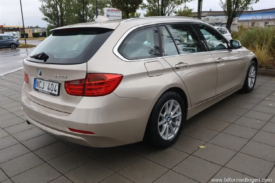 BMW 320 d Touring 184hk Aut Drag Taklucka, bild 8 av 12