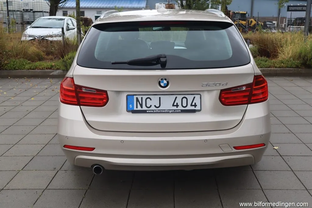 BMW 320 d Touring 184hk Aut Drag Taklucka, bild 9 av 12