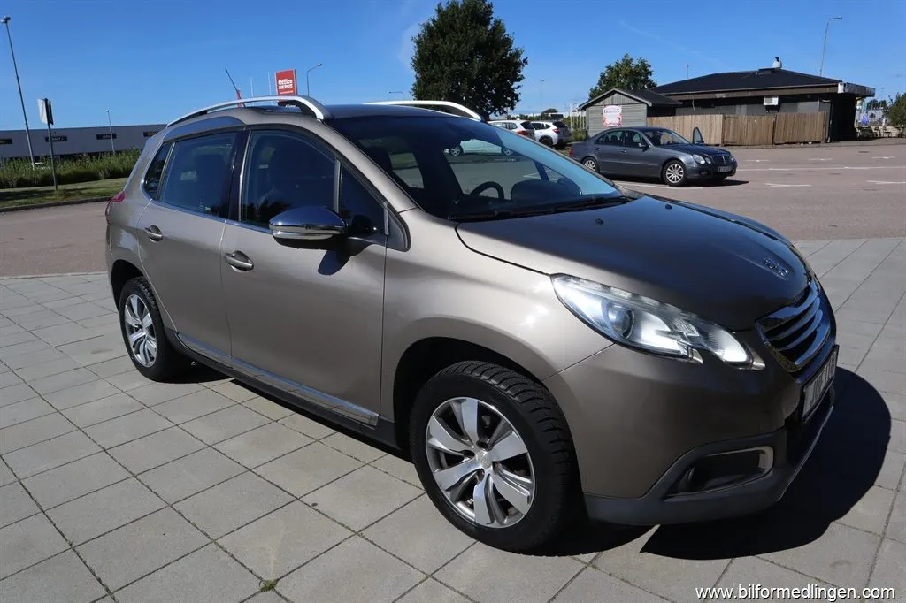 Peugeot 2008 1.2 e-VTI 82hk Aut Svensksåld, bild 8 av 12